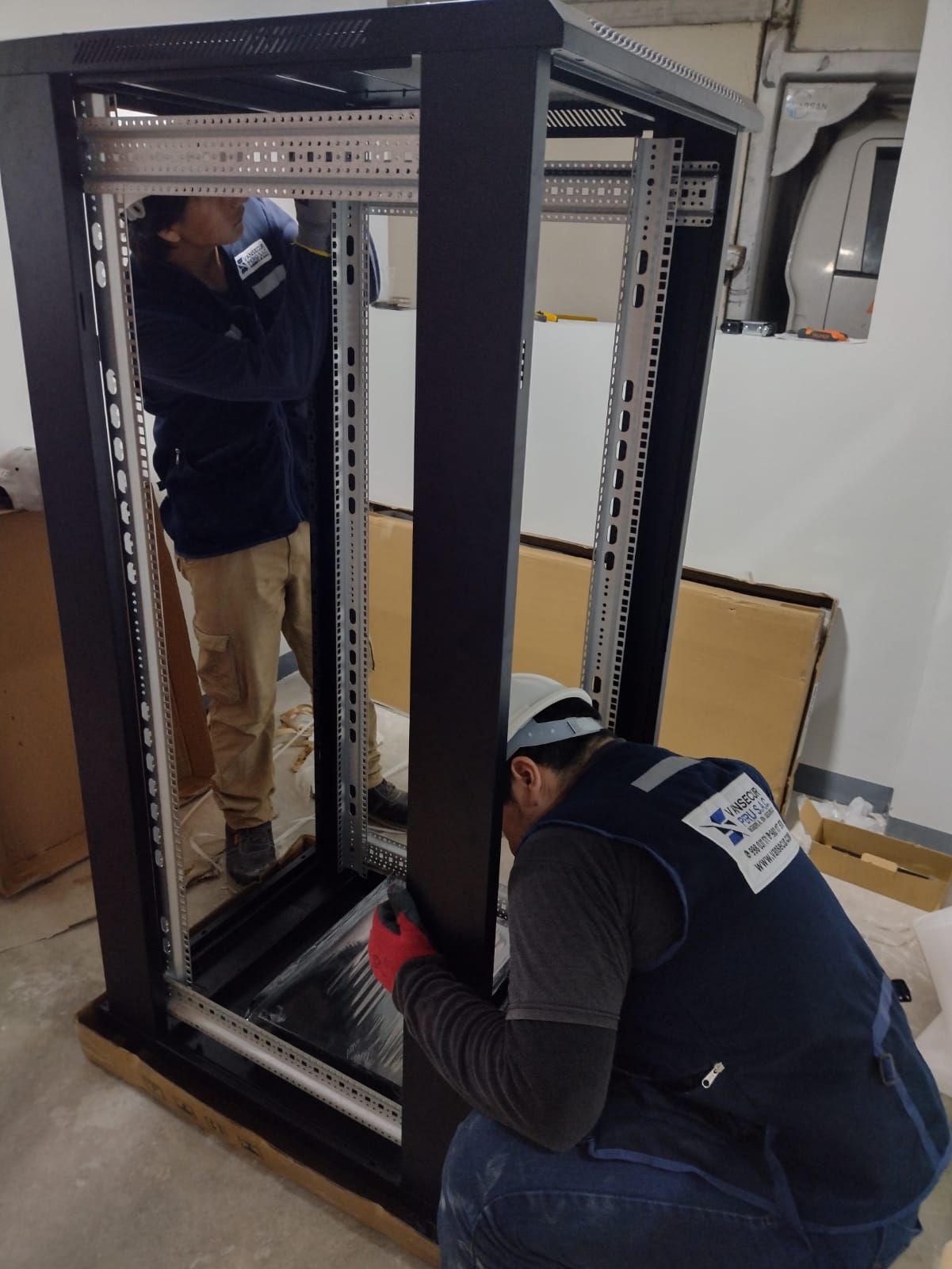 Instalación de seguridad VanSecur - Proyecto 8